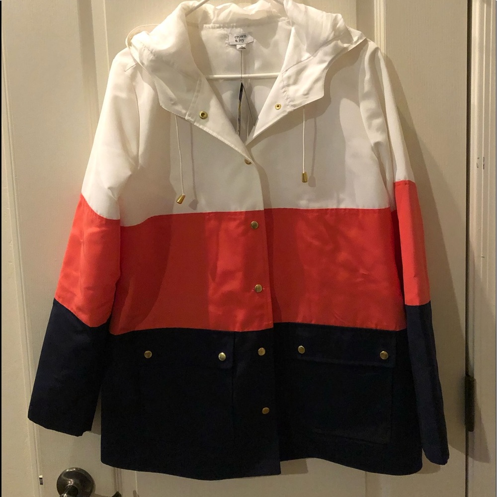 Cute Crown & Ivy jacket in medium. Brand new.